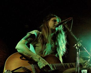 Sarah Shook & the Disarmers (423) vg